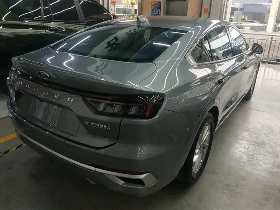 Ford Mondeo 2023 из CN, фото 3
