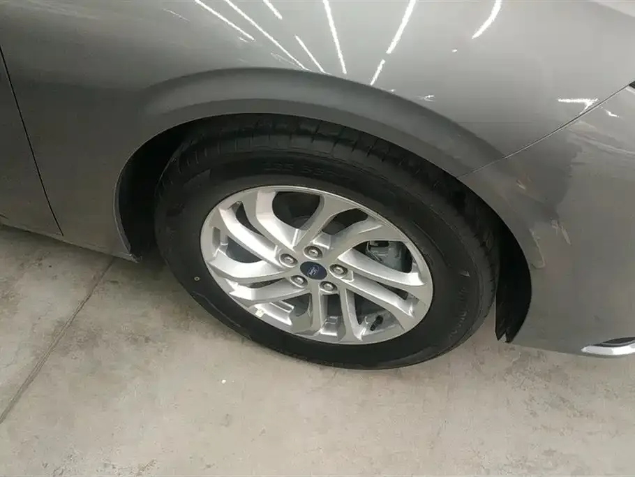 Ford Mondeo 2023 из CN, фото 6