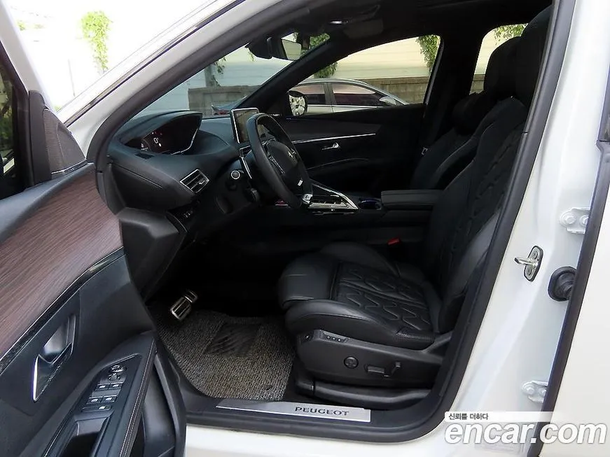 Peugeot 5008 2024 из KR, фото 5