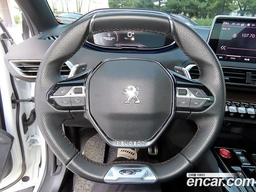 Peugeot 5008 2024 из KR, фото 8