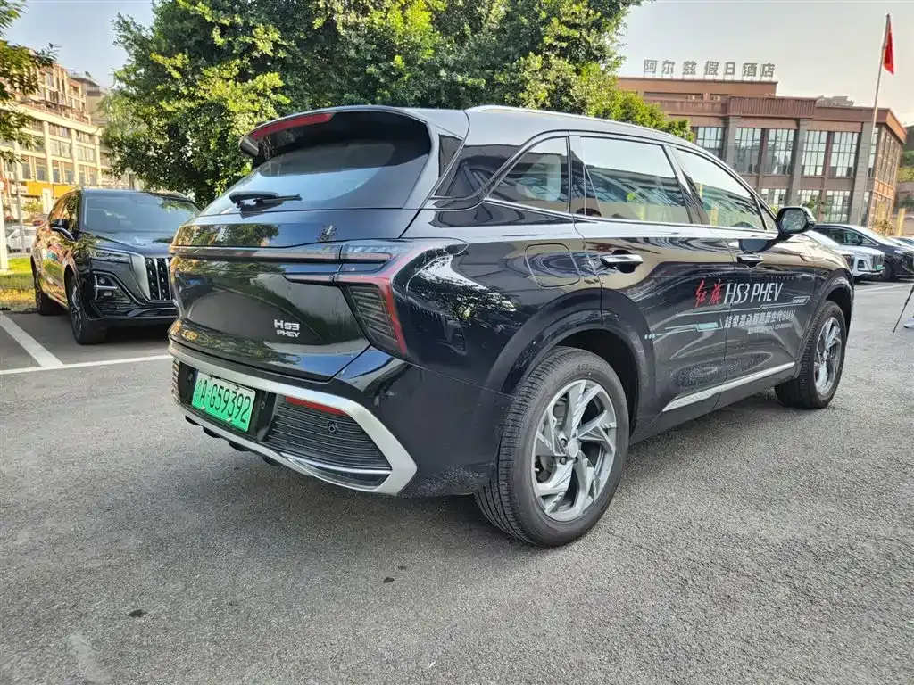 Hongqi HS3 PHEV 2024 из CN, фото 3