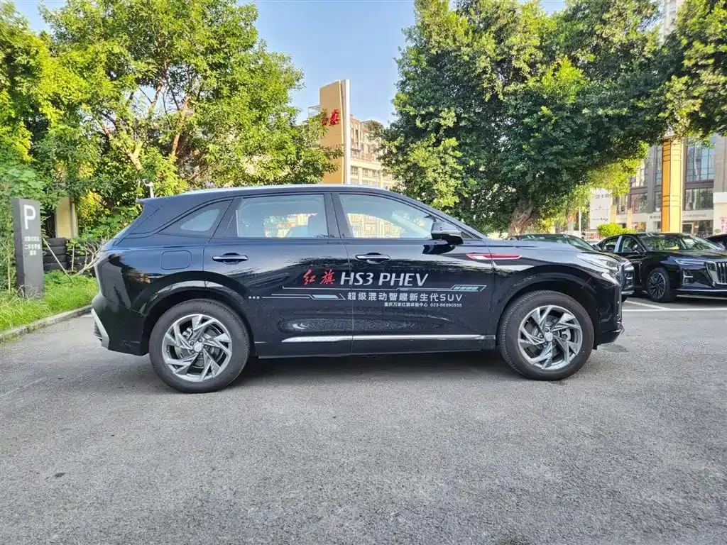 Hongqi HS3 PHEV 2024 из CN, фото 4
