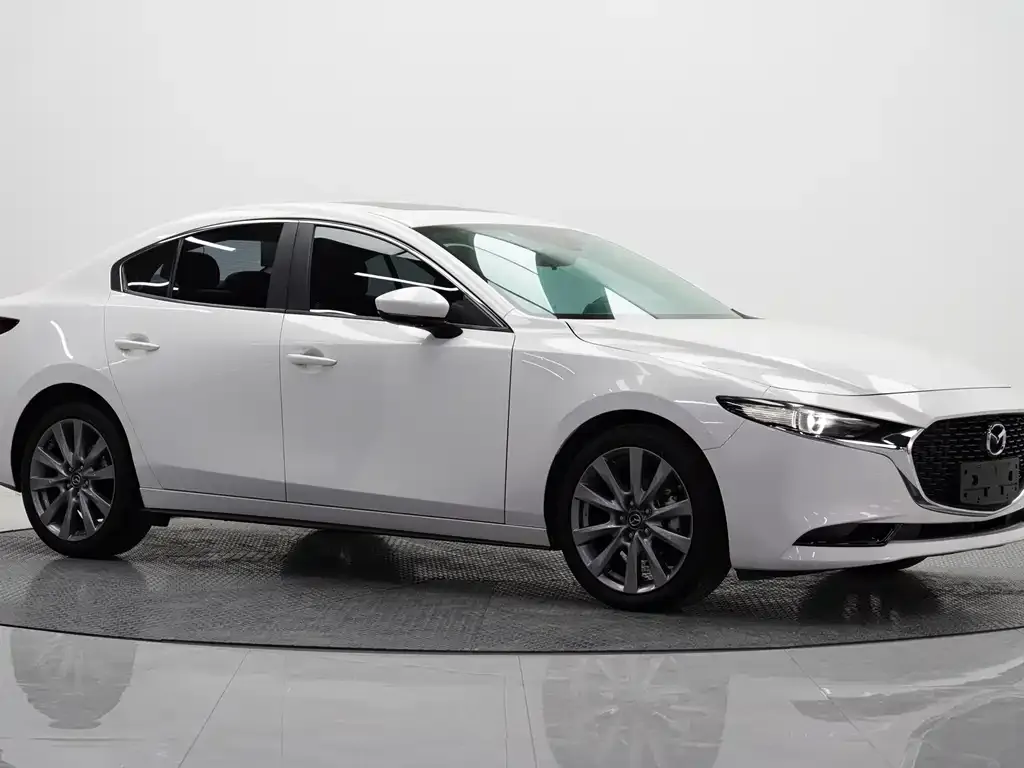 Mazda 3 Axela — фото 6