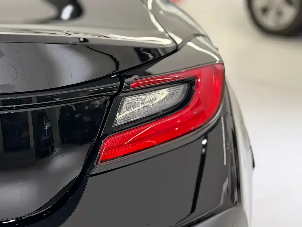 Subaru BRZ 2022 из CN, фото 10