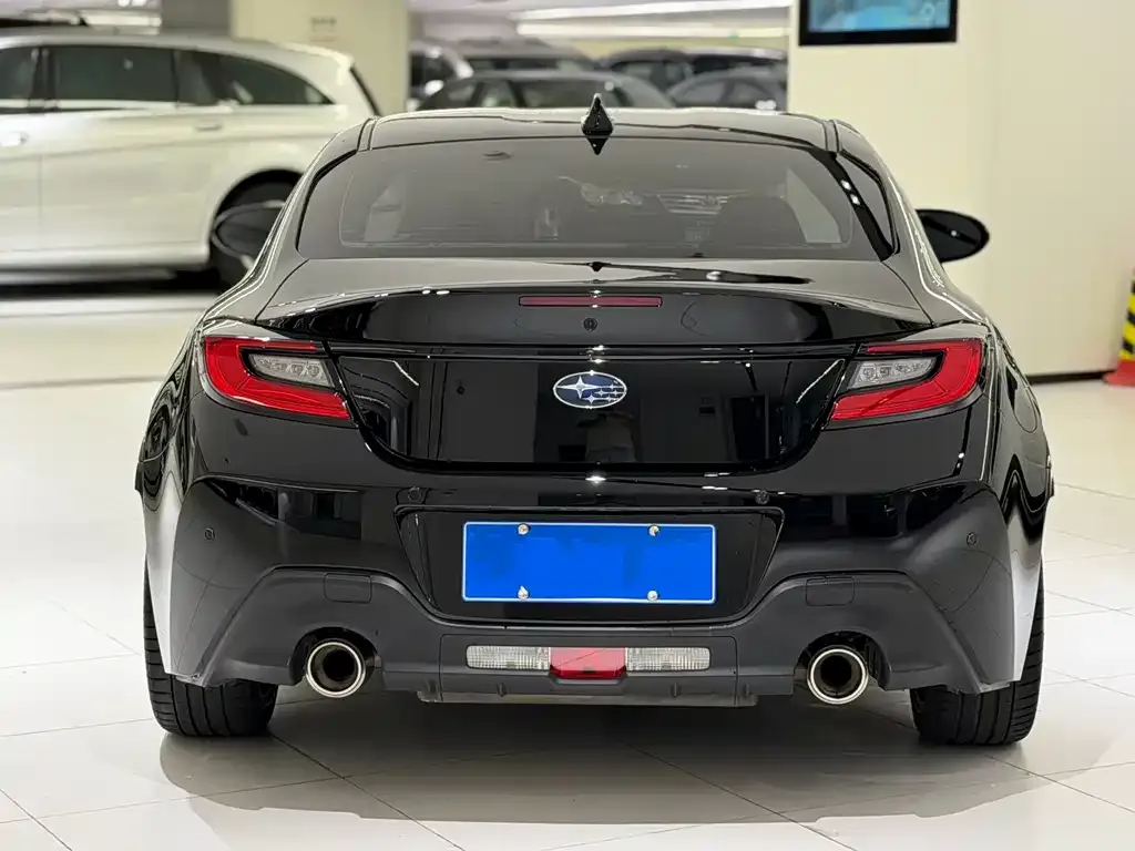 Subaru BRZ 2022 из CN, фото 5