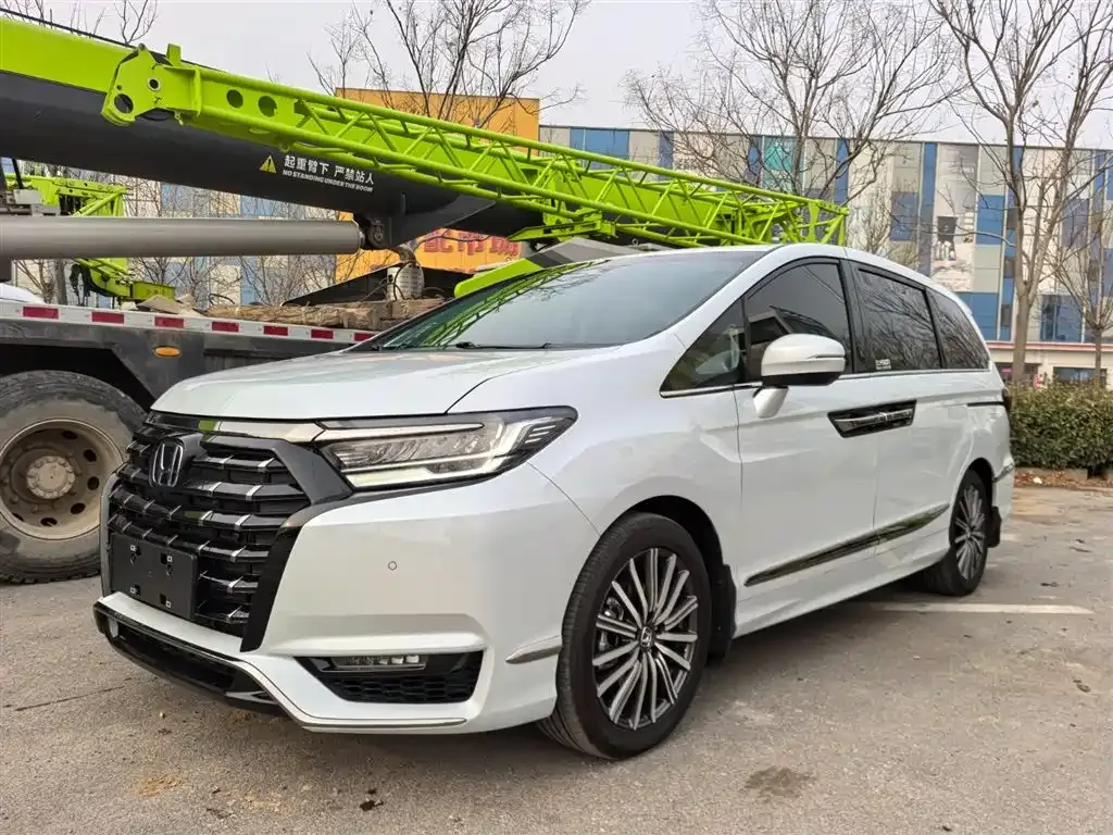 Honda Elysion 2024 из CN, фото 1