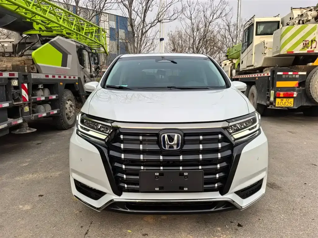 Honda Elysion 2024 из CN, фото 2