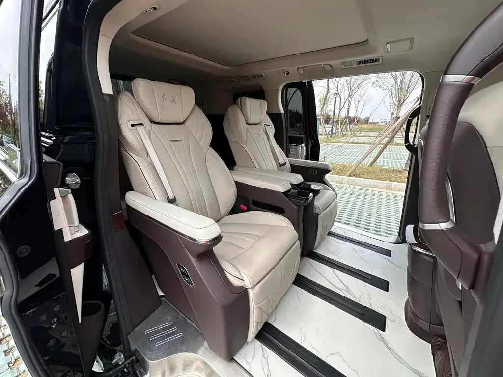 Hongqi HQ9 2022 из CN, фото 6