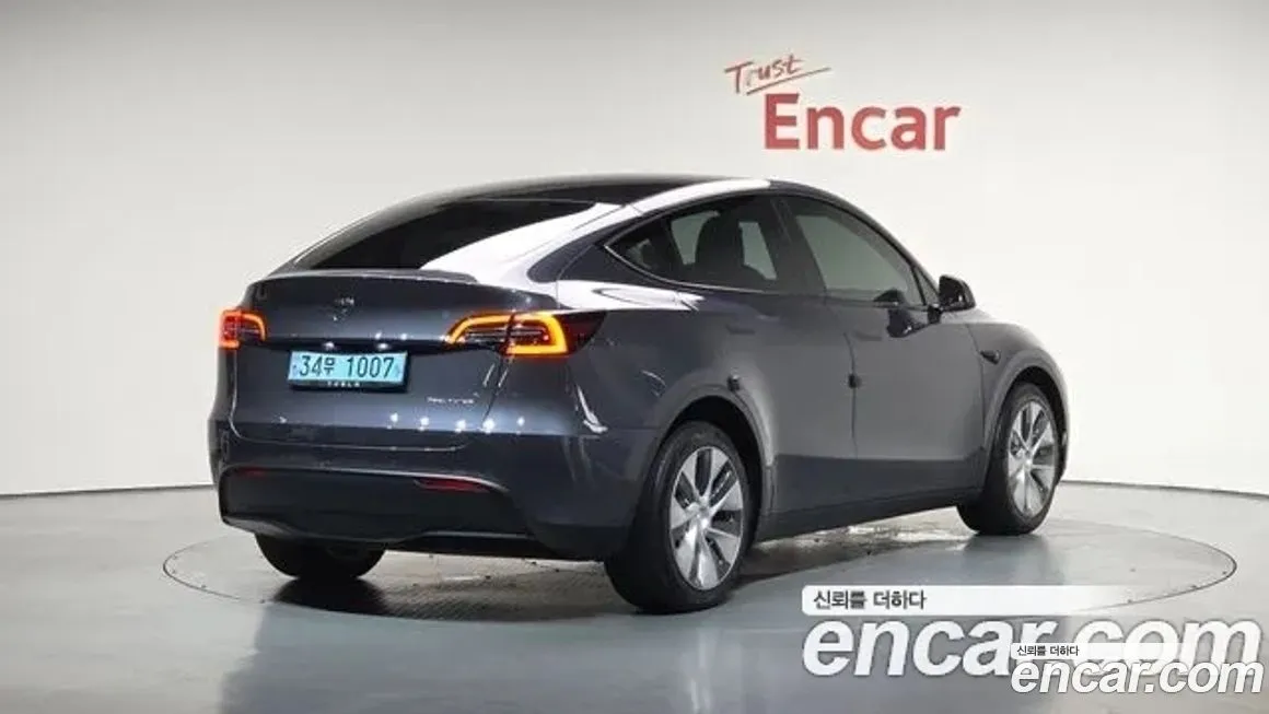 Tesla Model Y 2022 из KR, фото 2