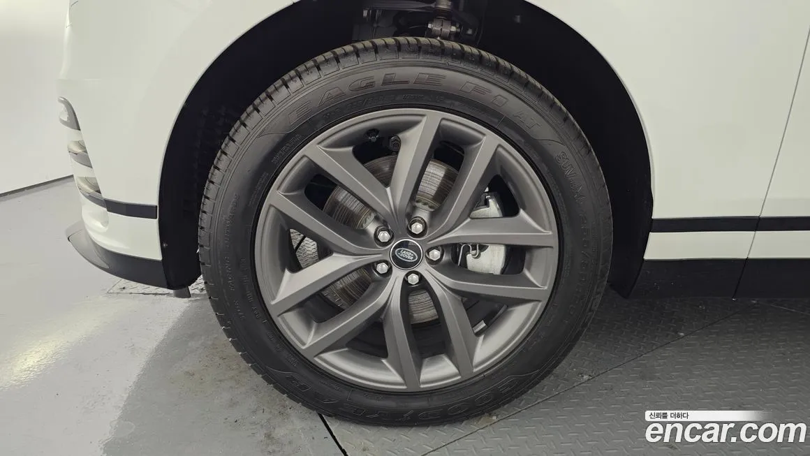 Land Rover Range Rover Velar 2025 из KR, фото 9