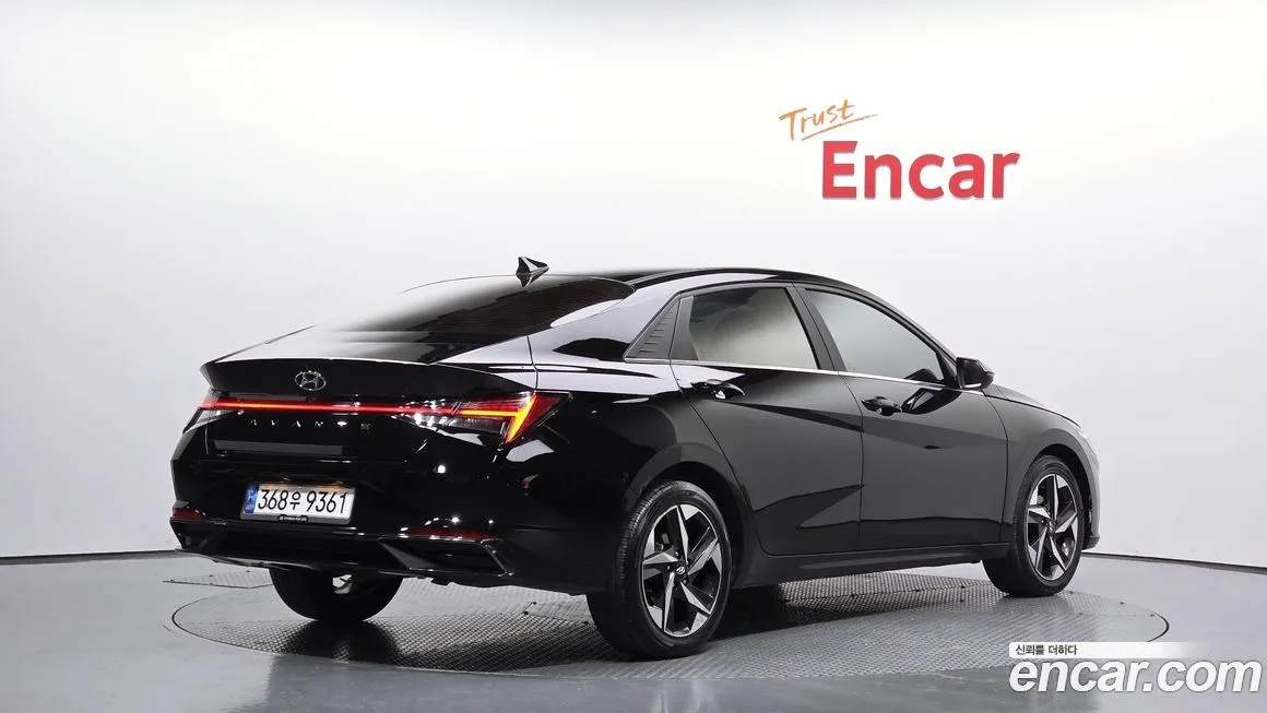 Hyundai AVANTE — фото 2
