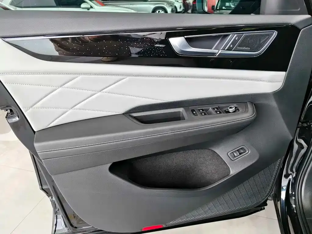 Volkswagen Teramont 2024 из CN, фото 10