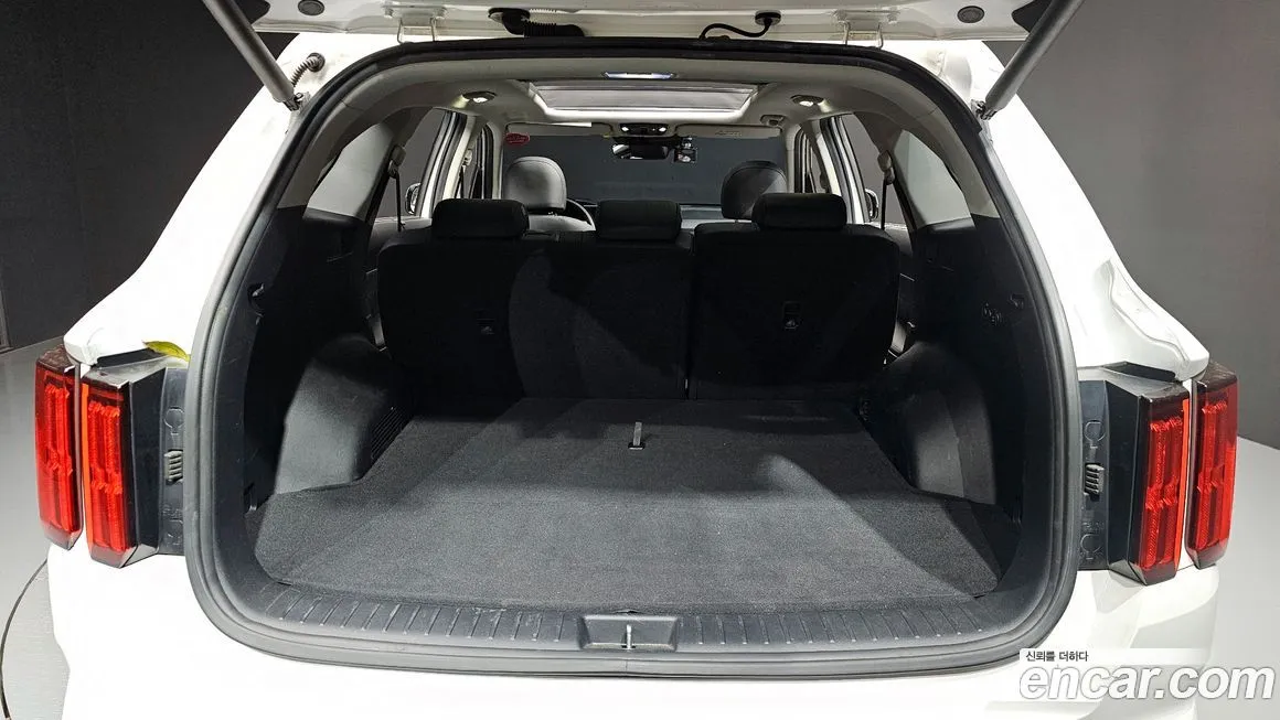 Kia Sorento — фото 6
