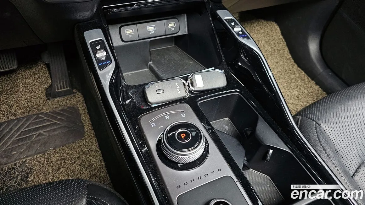 Kia Sorento — фото 9