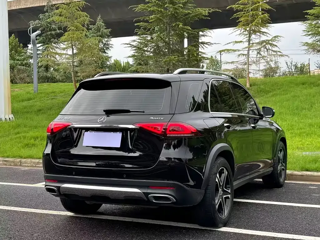 Mercedes-Benz GLE — фото 9