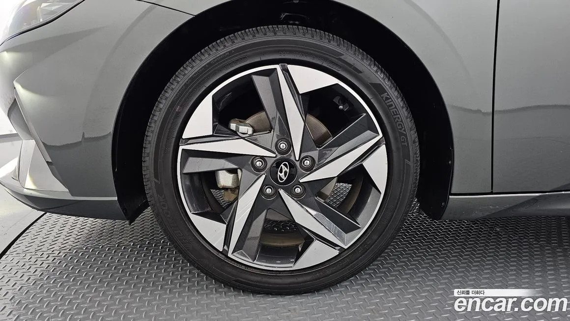 Hyundai AVANTE — фото 5