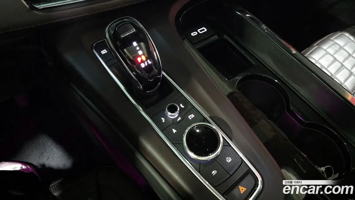 Cadillac Escalade 2023 из KR, фото 3