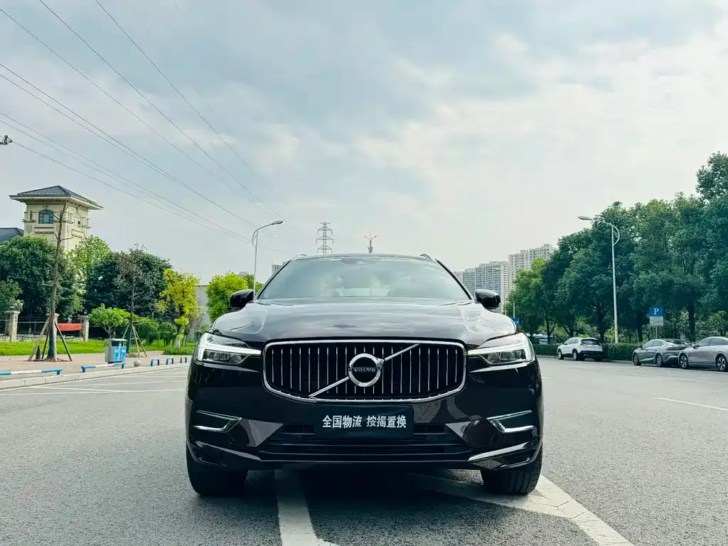 Volvo XC60 — фото 2