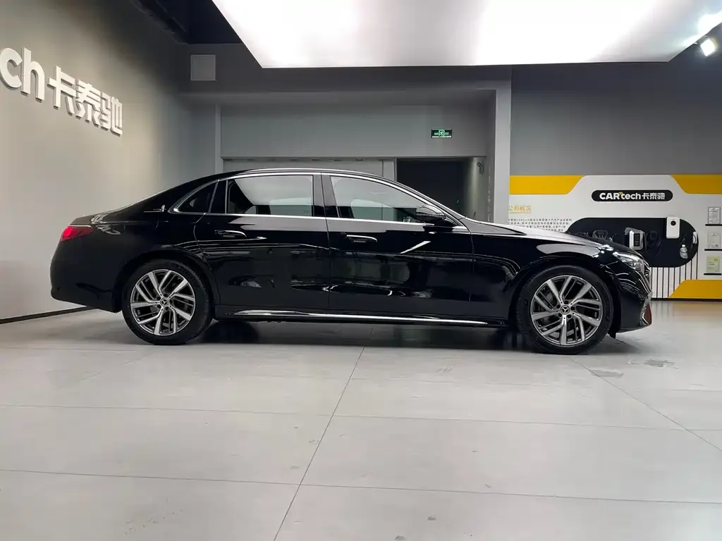 Mercedes-Benz E-Class 2024 из CN, фото 7