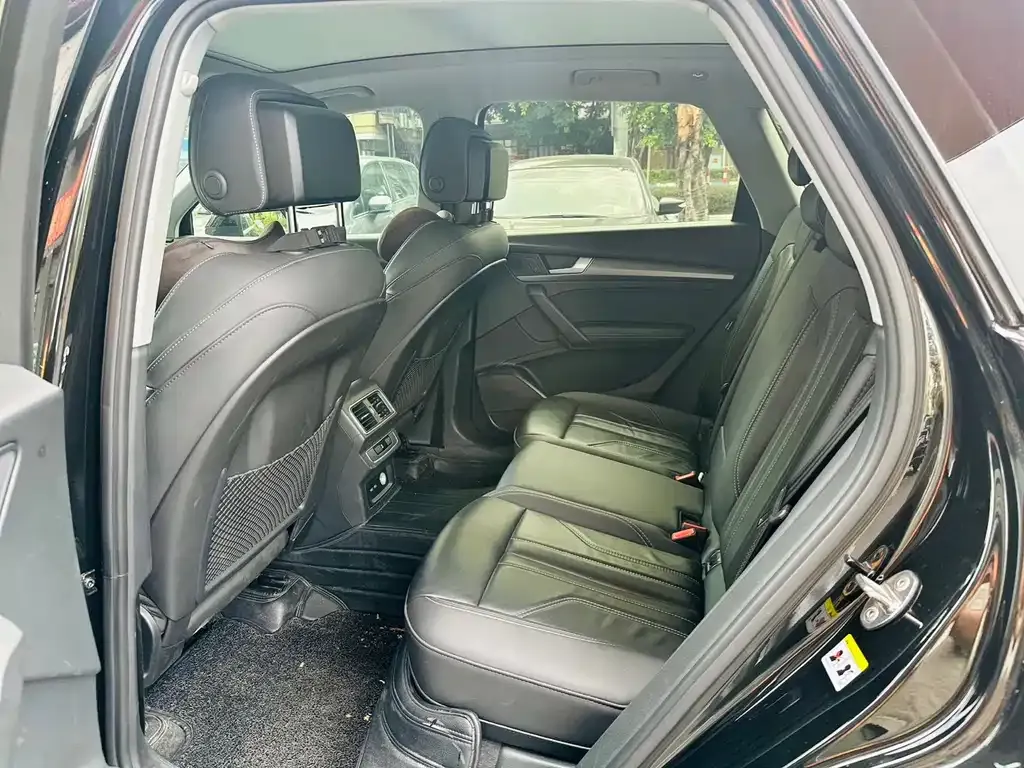 Audi Q5L 2022 из CN, фото 9