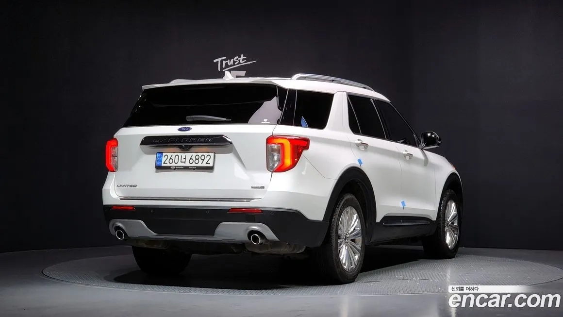 Ford Explorer 2022 из KR, фото 2