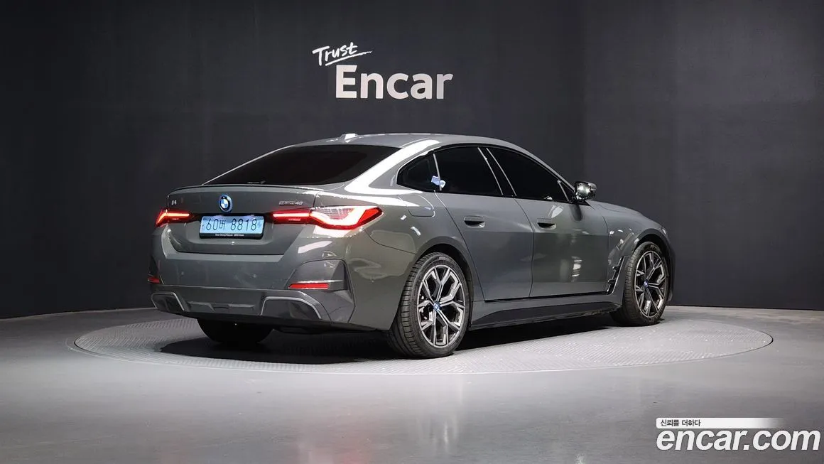 BMW i4 2022 из KR, фото 2