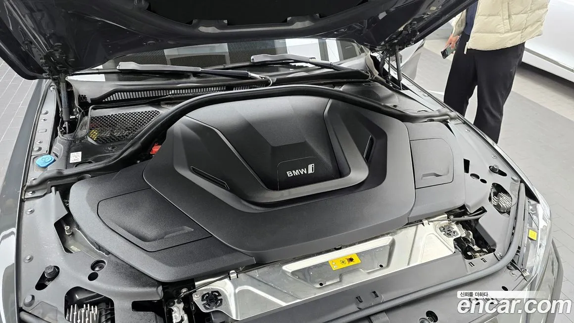 BMW i4 2022 из KR, фото 6