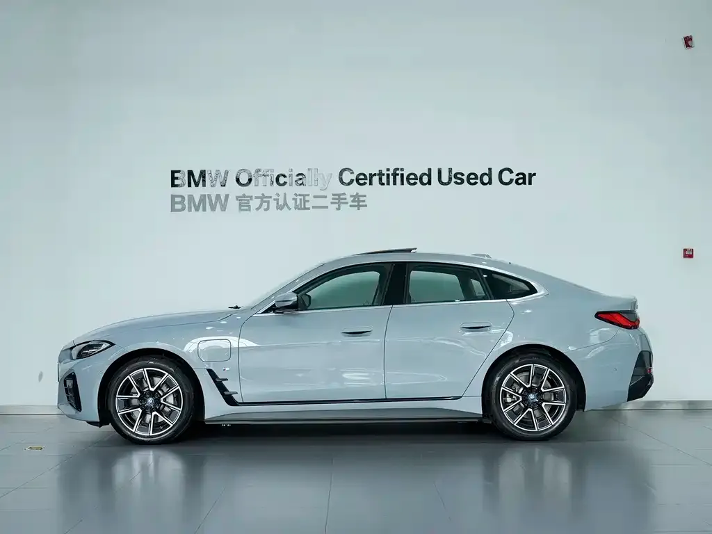 BMW i4 2023 из CN, фото 2