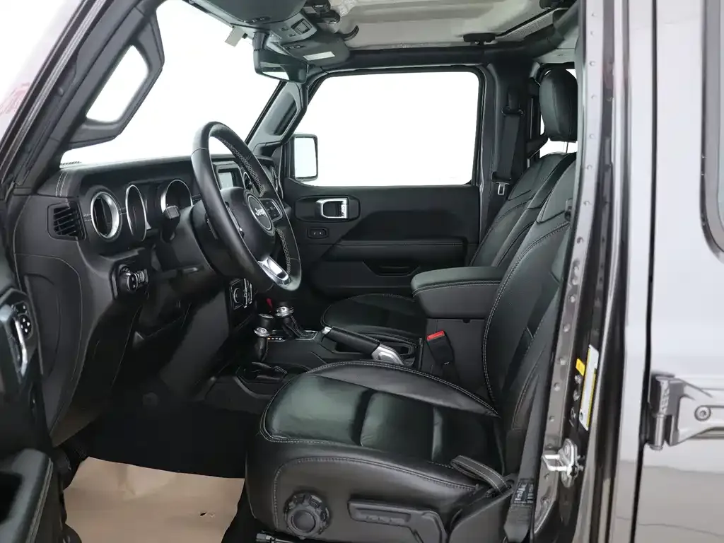 Jeep Wrangler 2021 из CN, фото 4