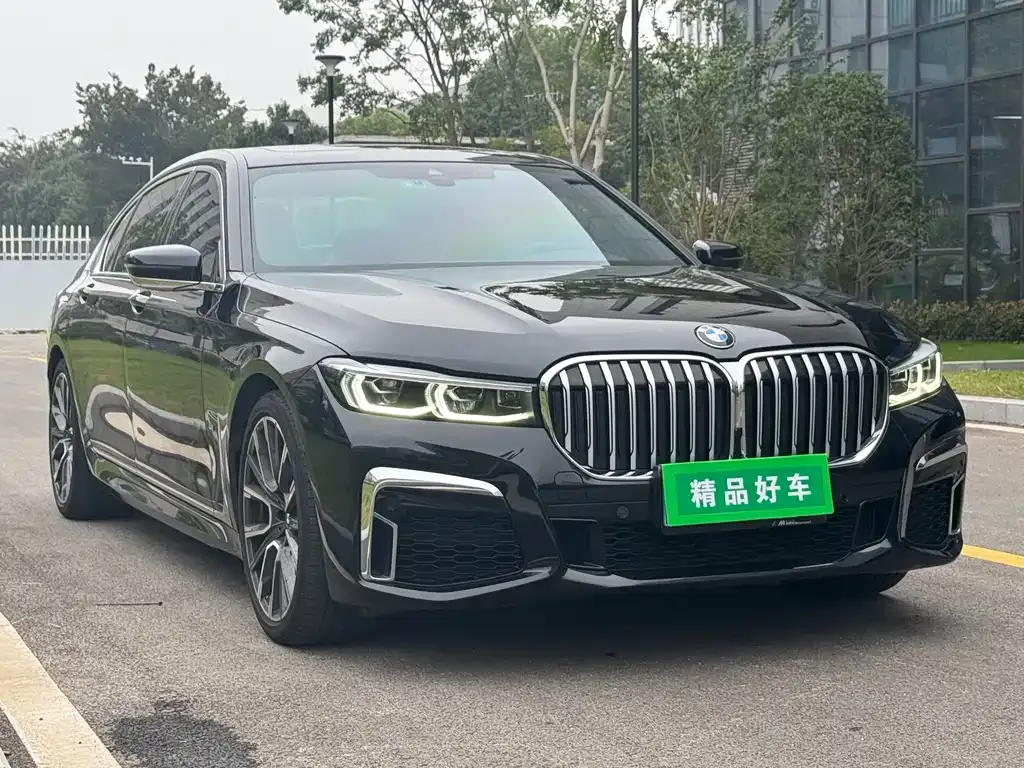 BMW 7 Series — фото 2