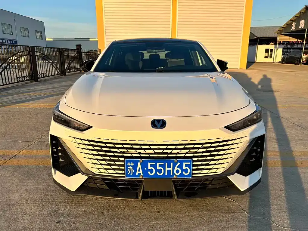 Changan UNI-V 2022 из CN, фото 2