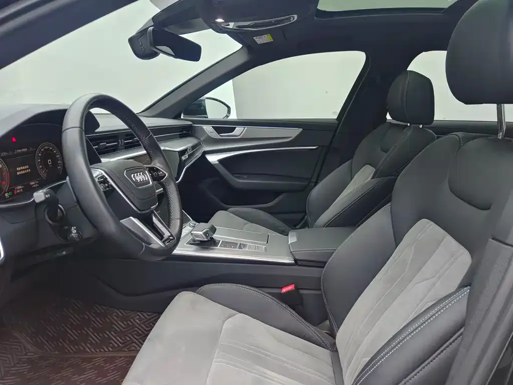 Audi A6L 2024 из CN, фото 3
