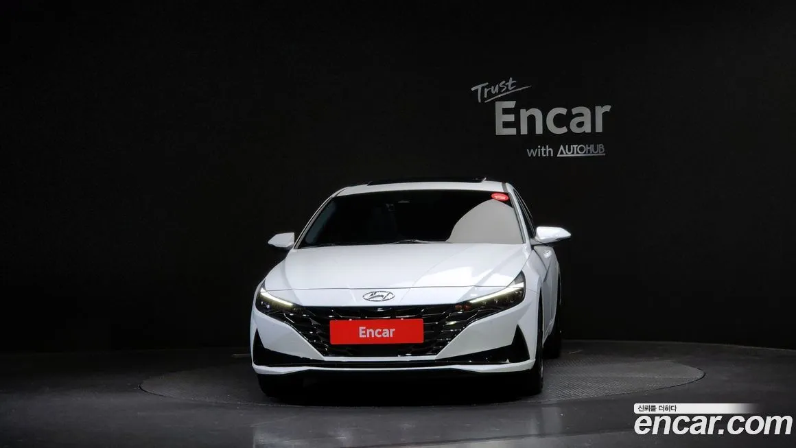 Hyundai AVANTE — фото 3