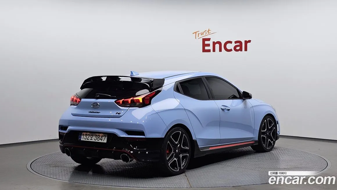 Hyundai Veloster — фото 2