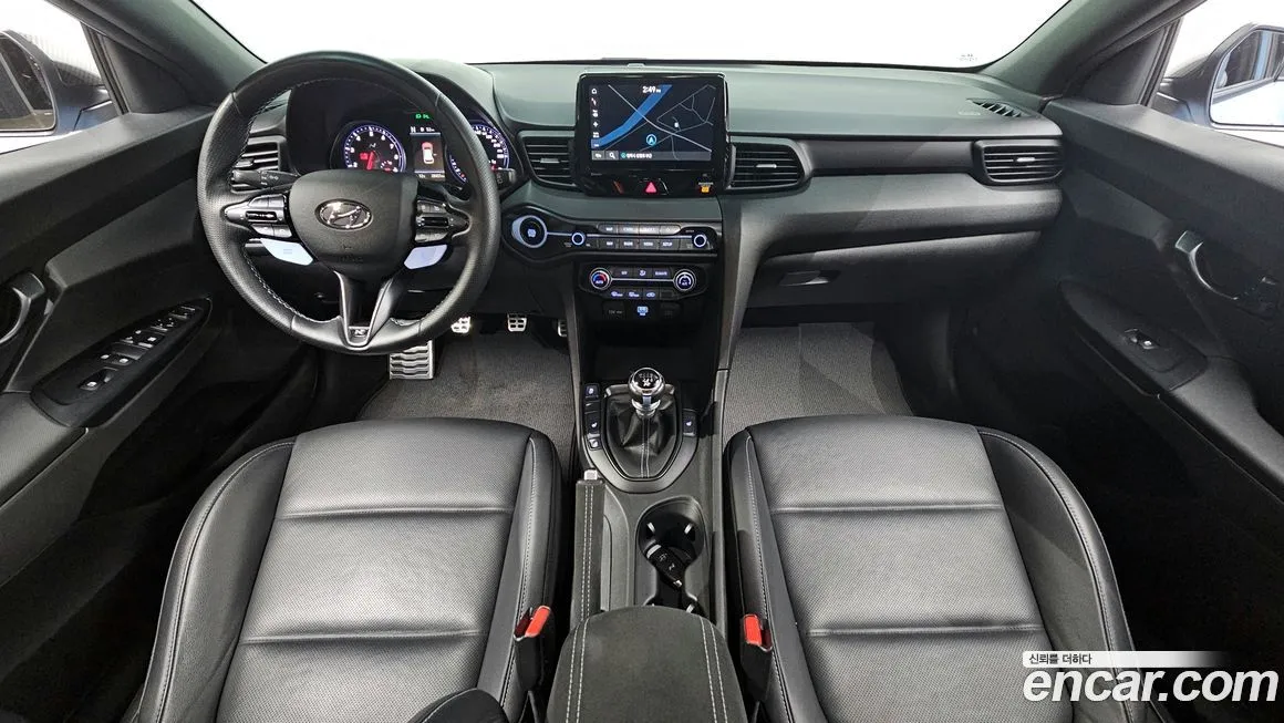 Hyundai Veloster — фото 7