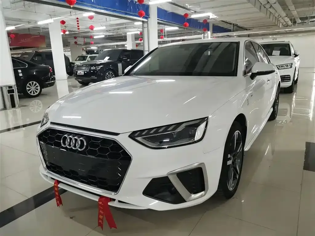Audi A4L 2021 из CN, фото 1