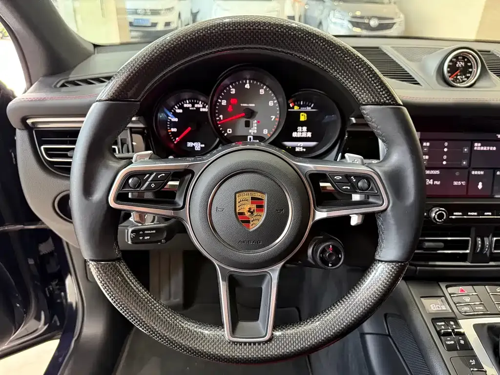 Porsche Macan 2021 из CN, фото 10