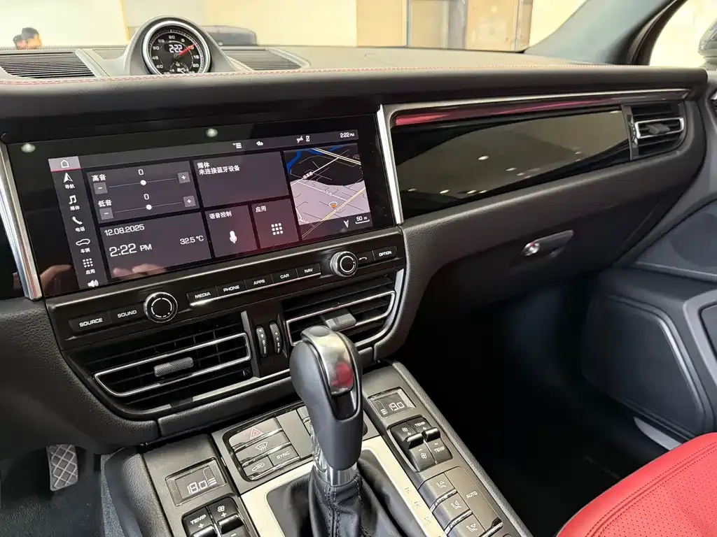 Porsche Macan 2021 из CN, фото 7