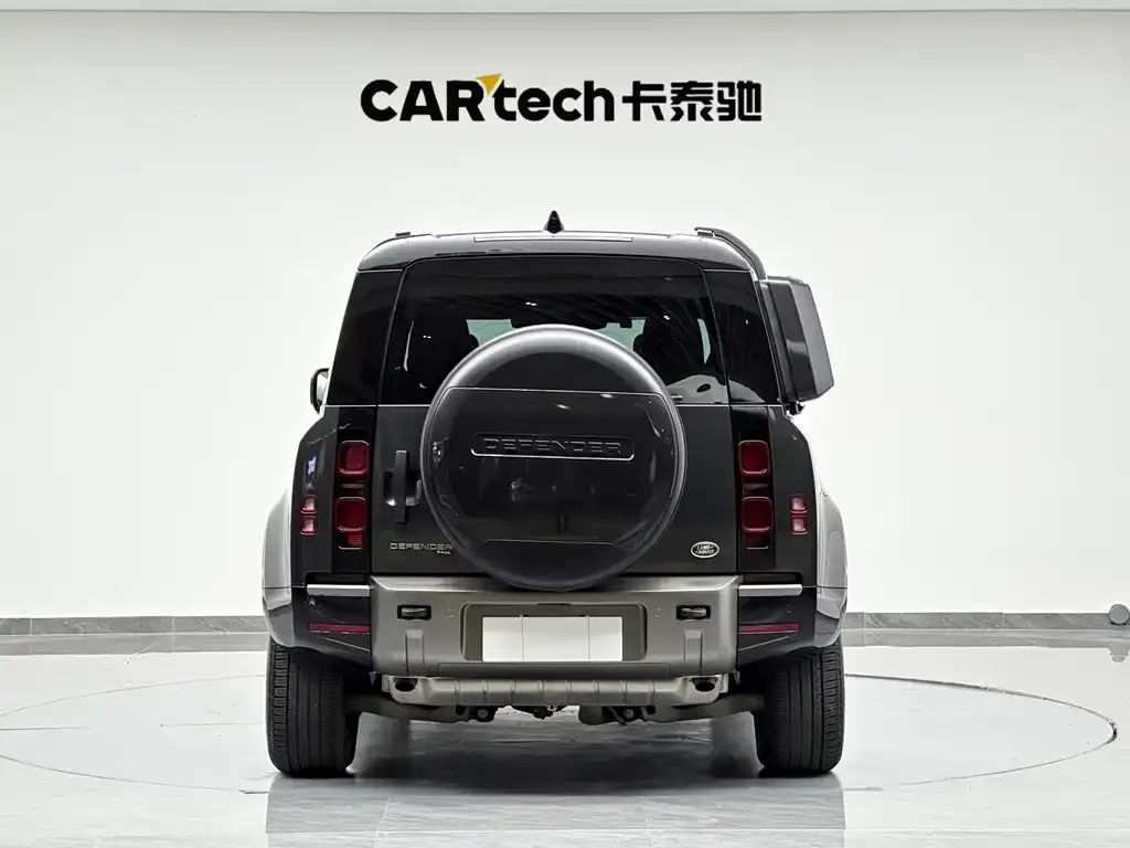 Land Rover Defender 2023 из CN, фото 8