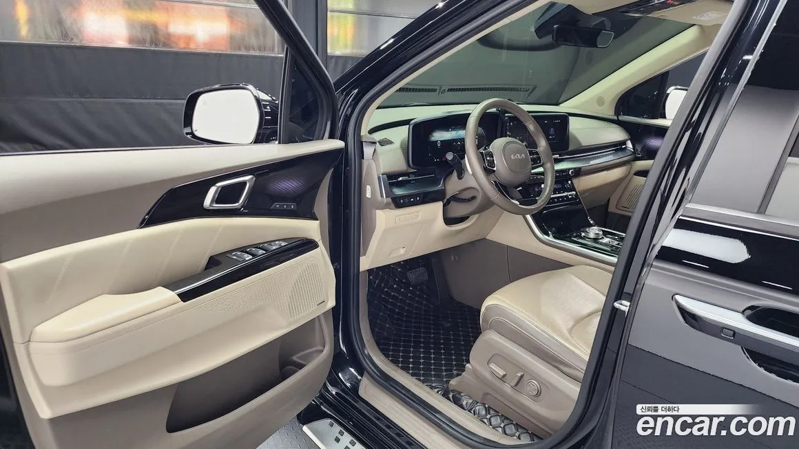 Kia Carnival — фото 10