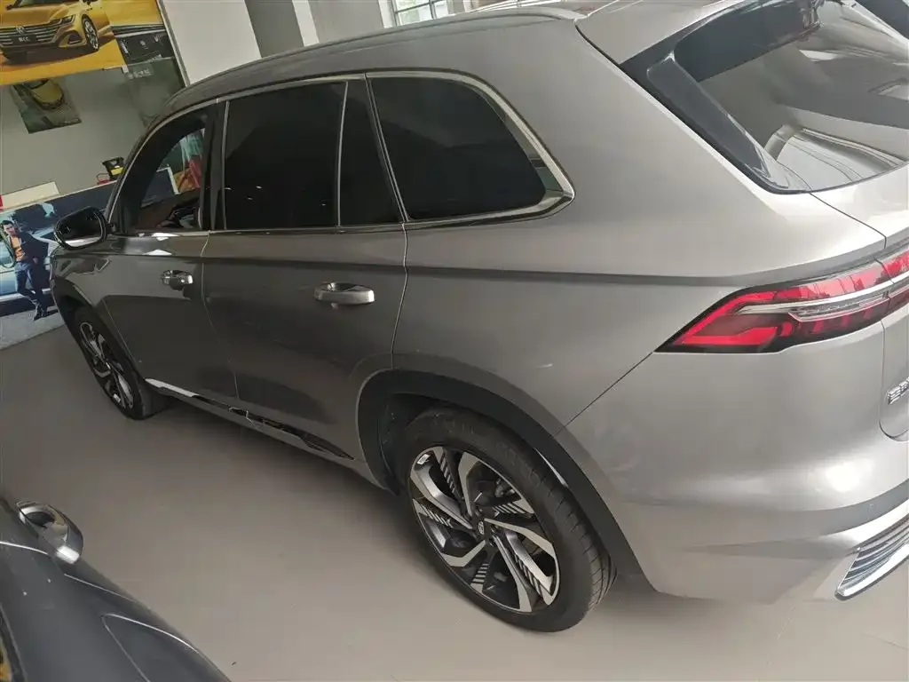 Geely Xingyue L 2023 из CN, фото 5