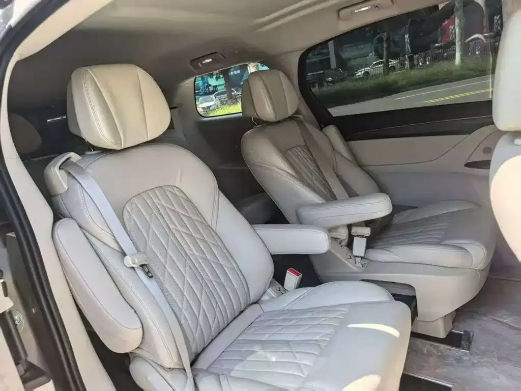 Buick GL8 2024 из CN, фото 8