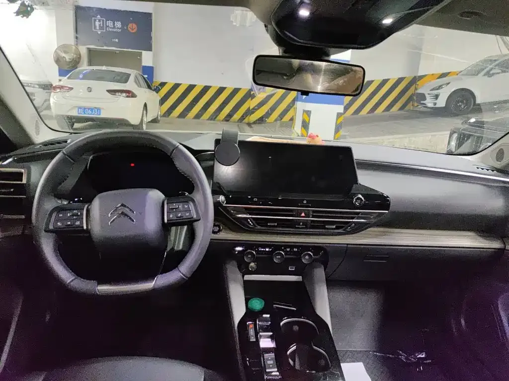 Citroen C5 X 2022 из CN, фото 8