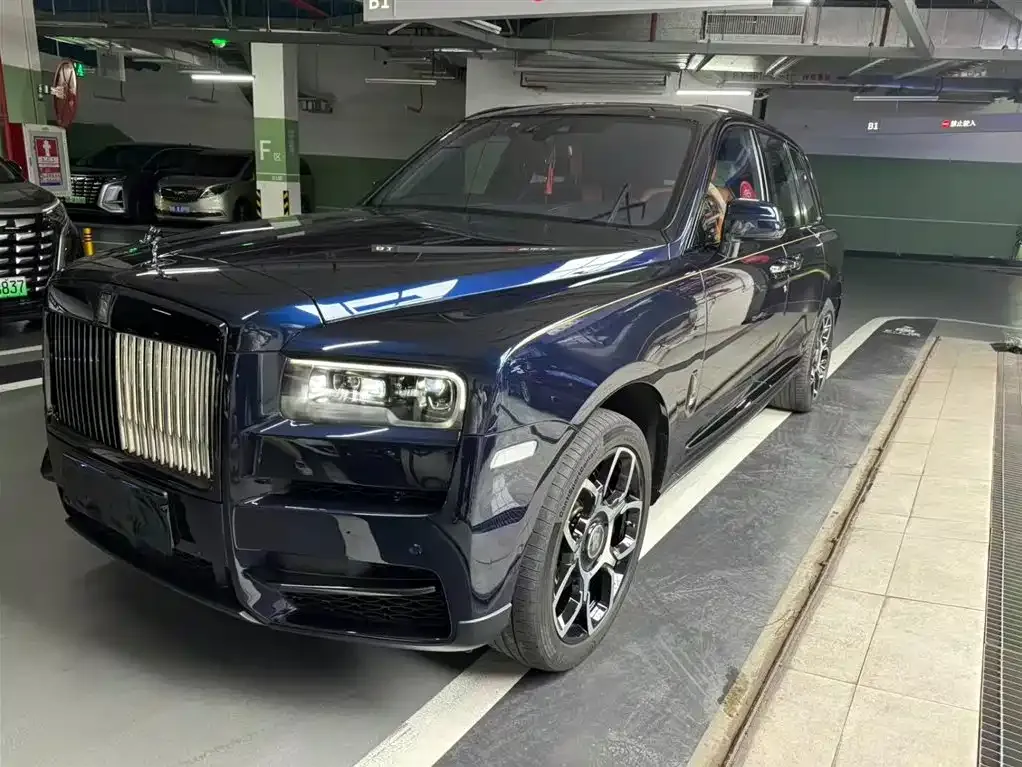 Rolls-Royce Cullinan — фото 1