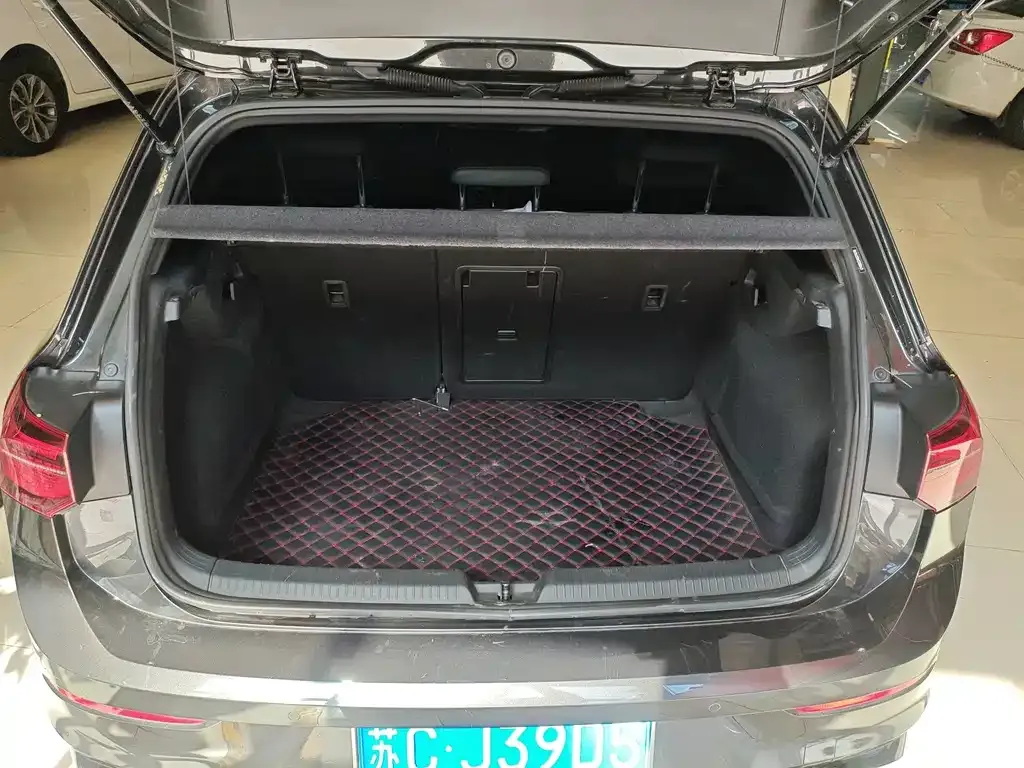 Volkswagen Golf 2022 из CN, фото 9