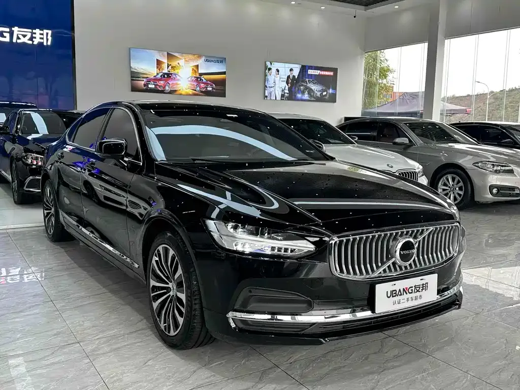 Volvo S90 2024 из CN, фото 3