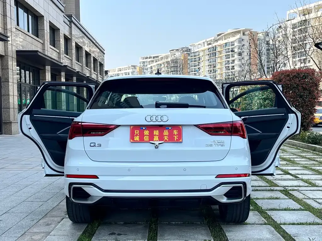 Audi Q3 2024 из CN, фото 10