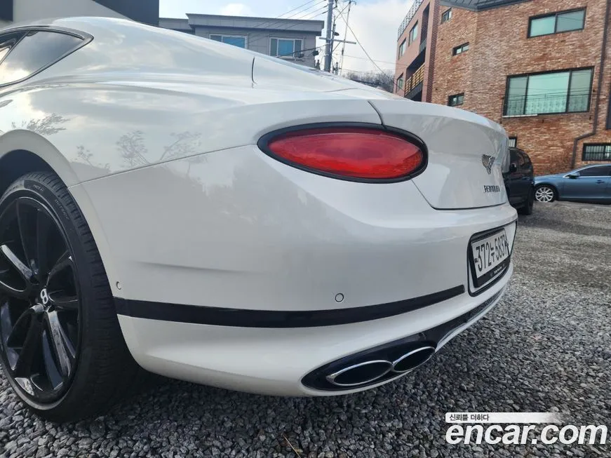Bentley Continental 2021 из KR, фото 5