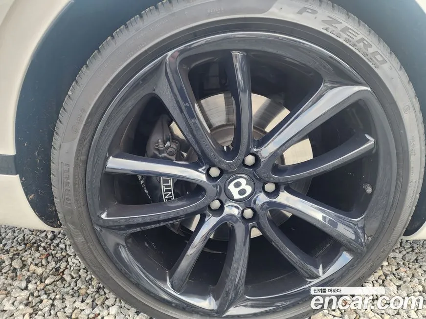 Bentley Continental 2021 из KR, фото 8