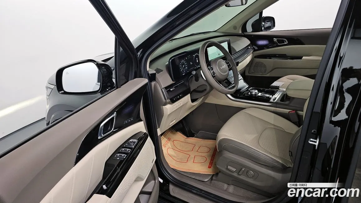 Kia Carnival — фото 10